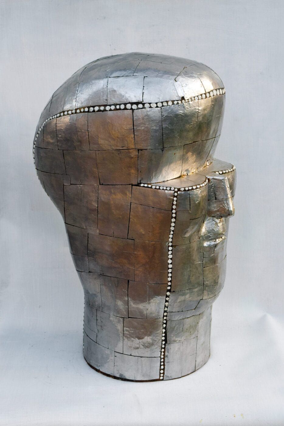 Fiber resin and aluminum sculpture by Luis Mandiola, contemporary mixed-media sculpture combining resin and aluminum